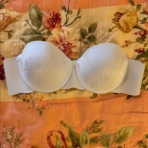Women’s Light Blue Strapless Bra Made In Korea💙🇰🇷🩵